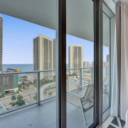 Amazing Apartments At H Beach House Χόλιγουντ Εξωτερικό φωτογραφία