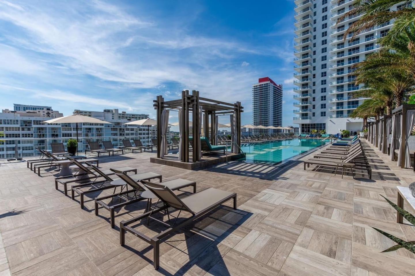 Amazing Apartments At H Beach House Χόλιγουντ Εξωτερικό φωτογραφία