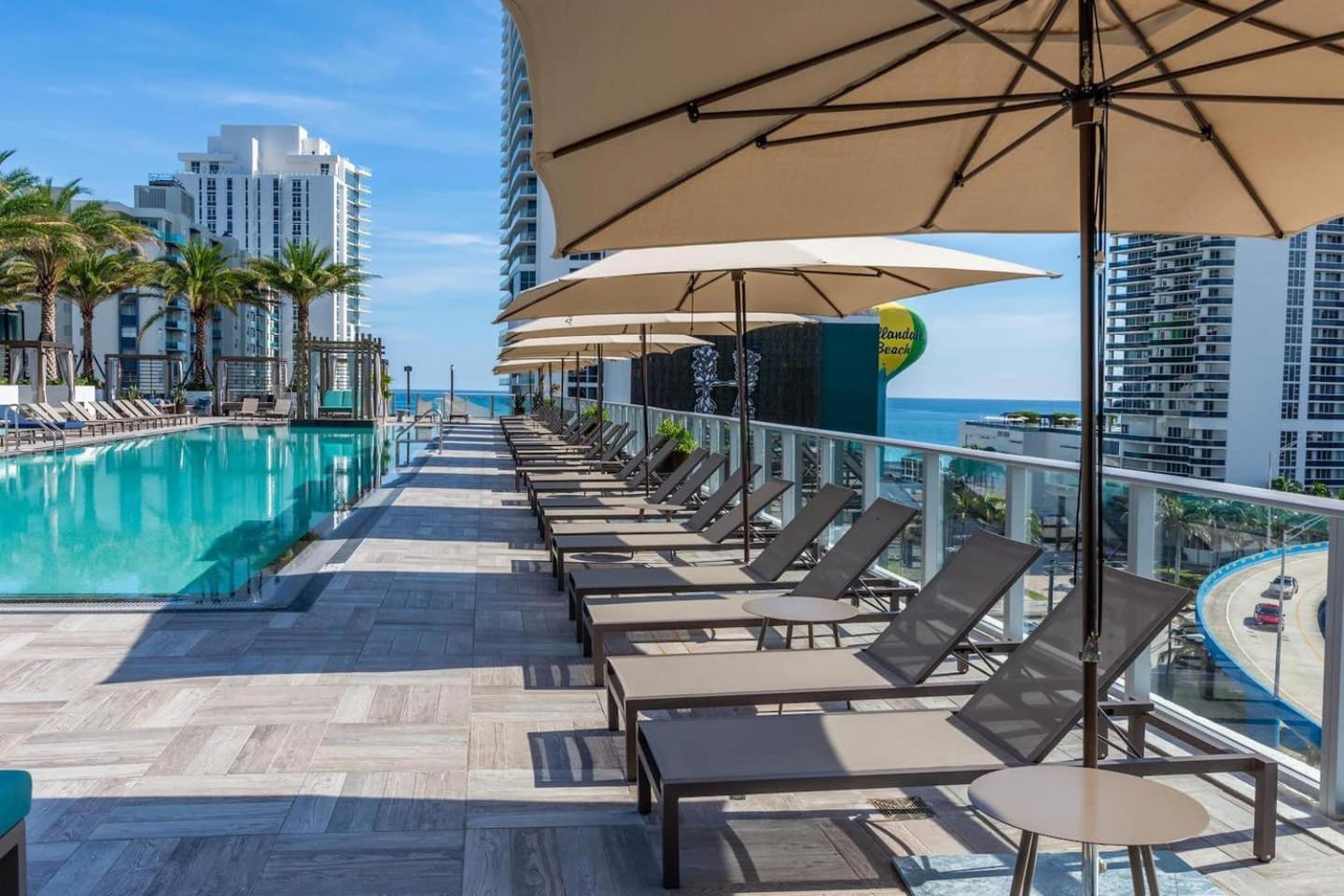 Amazing Apartments At H Beach House Χόλιγουντ Εξωτερικό φωτογραφία