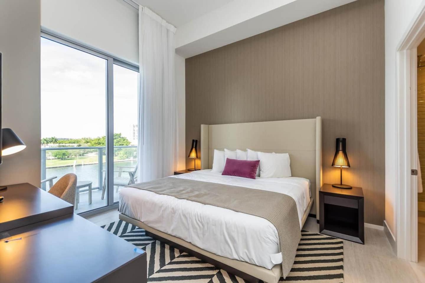 Amazing Apartments At H Beach House Χόλιγουντ Εξωτερικό φωτογραφία